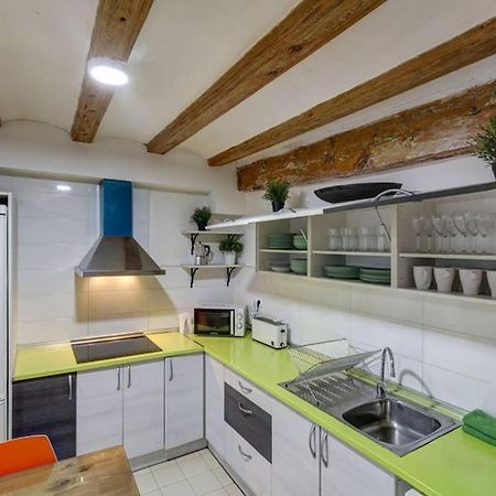 7 Pax Montserrat Ramblas Barcelona Барселона Екстериор снимка