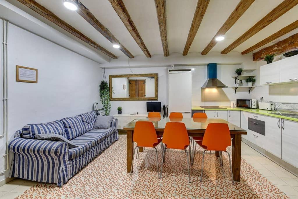 7 Pax Montserrat Ramblas Barcelona Барселона Екстериор снимка