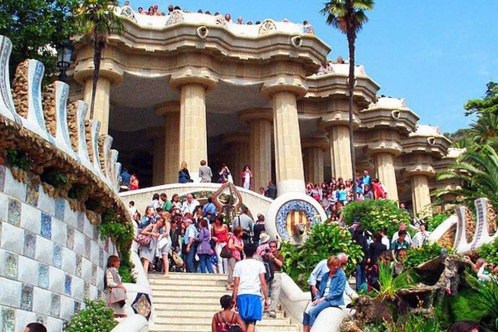 7 Pax Montserrat Ramblas Barcelona Барселона Екстериор снимка