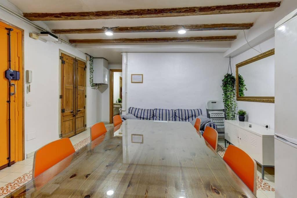 7 Pax Montserrat Ramblas Barcelona Барселона Екстериор снимка