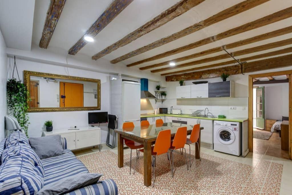 7 Pax Montserrat Ramblas Barcelona Барселона Екстериор снимка