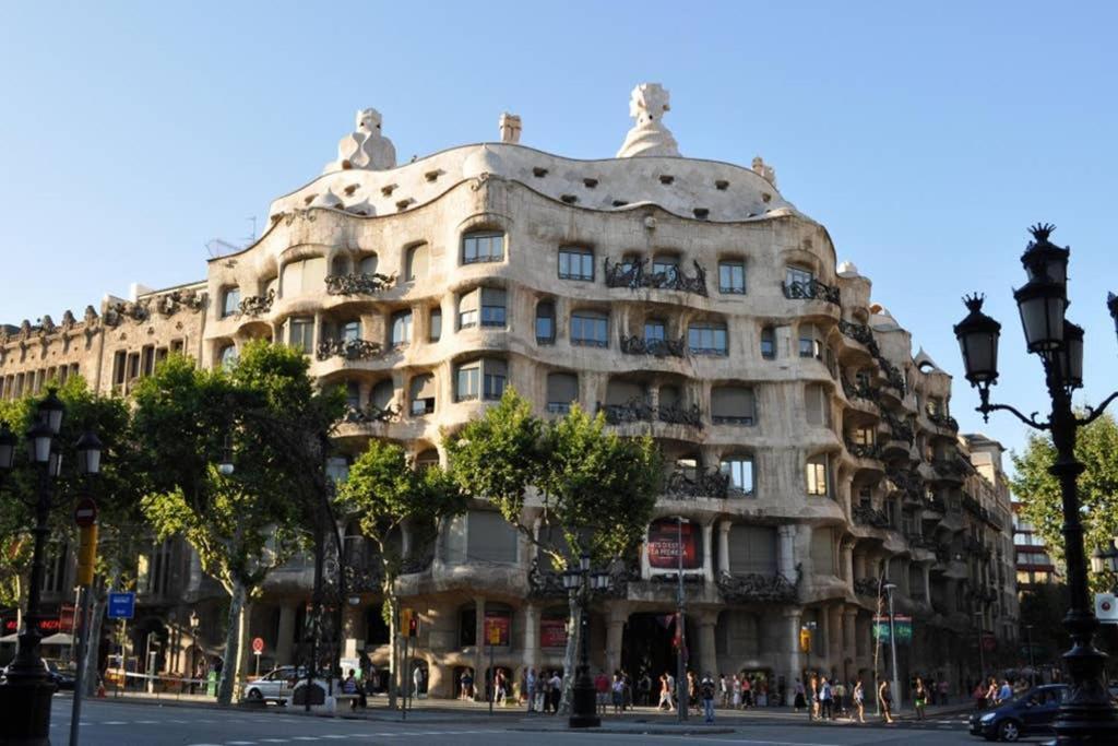 7 Pax Montserrat Ramblas Barcelona Барселона Екстериор снимка